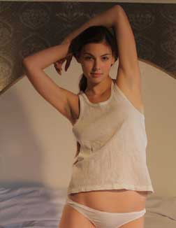 ravina 22 year female call girls in Chandigarh